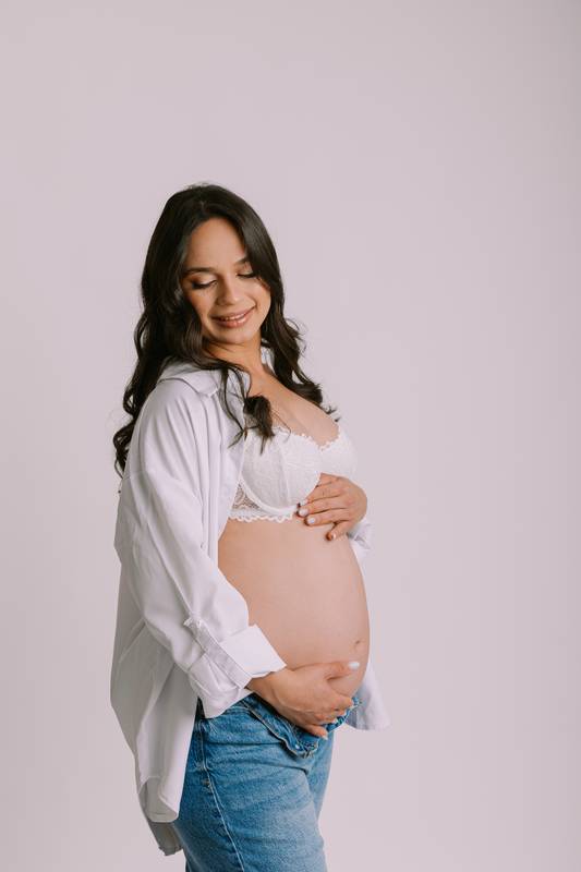 Maternity session photograph by Ana Rousseau Photography, Cape Coral FL