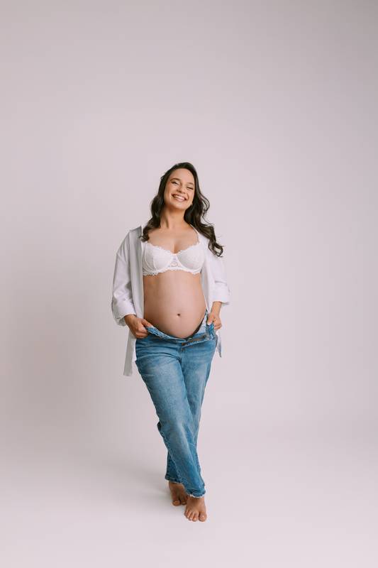 Maternity session photograph by Ana Rousseau Photography, Cape Coral FL