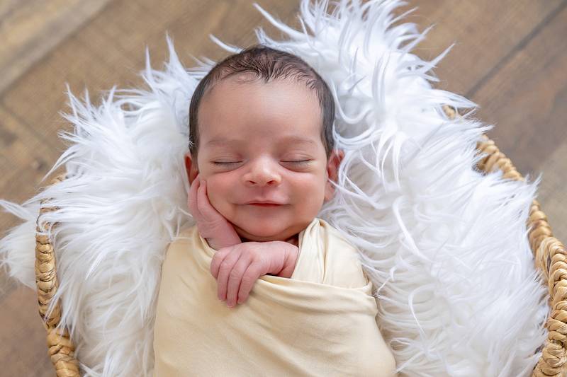 Newborn session photograph by Ana Rousseau Photography, Cape Coral FL