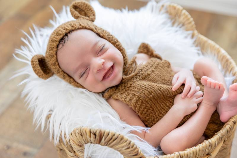 Newborn session photograph by Ana Rousseau Photography, Cape Coral FL
