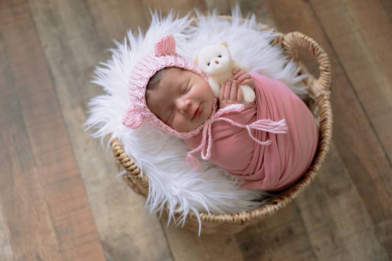 Newborn session photograph by Ana Rousseau Photography, Cape Coral FL